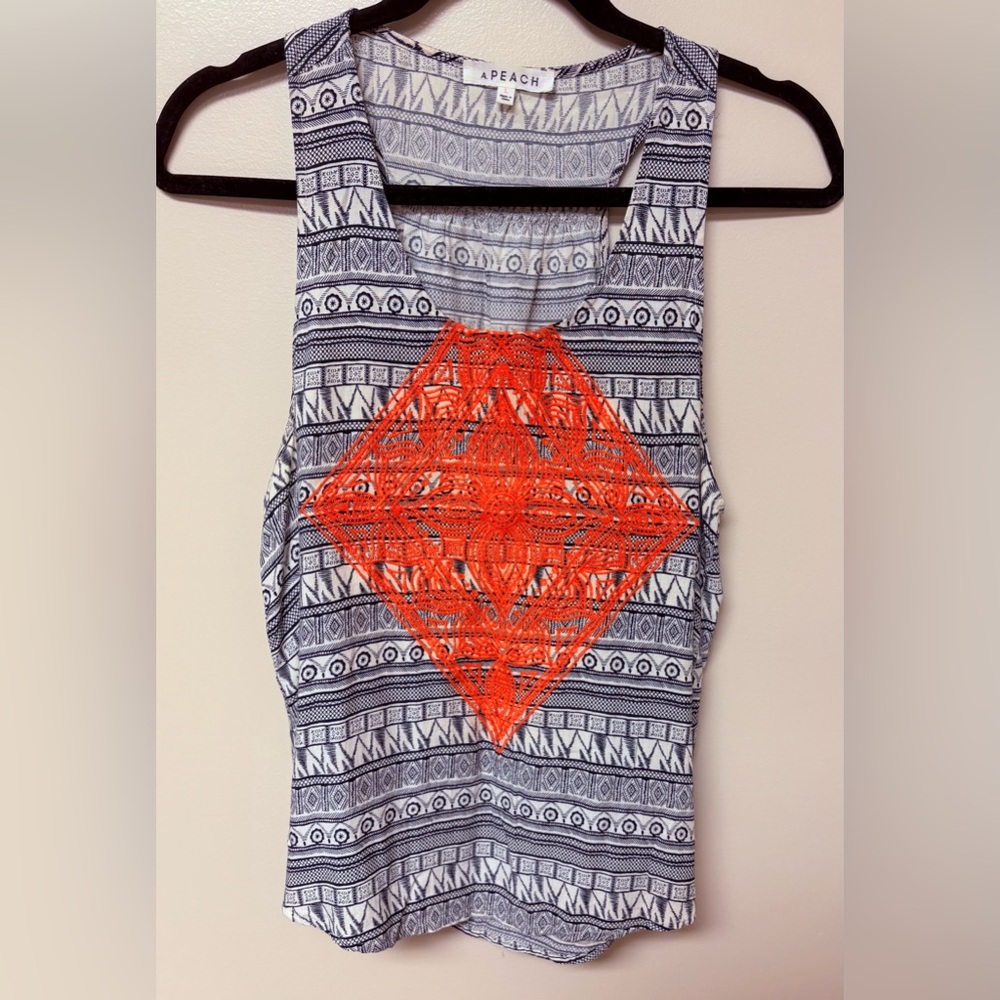 A. PEACH Women’s Large Geometric Patterned Tank Top